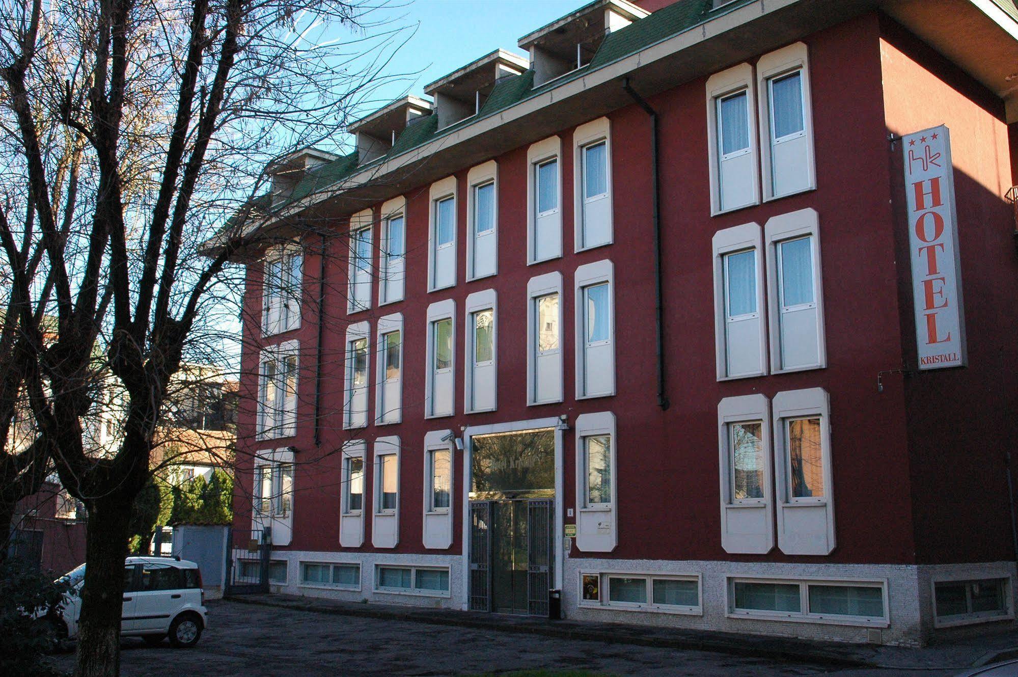 Hotel Kristall Corsico Exterior photo